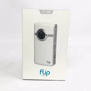 Cisco Flip Video UltraHD Video Camera (White, 1 Hour) U260W New Sealed 4GB - Picture 1 of 7