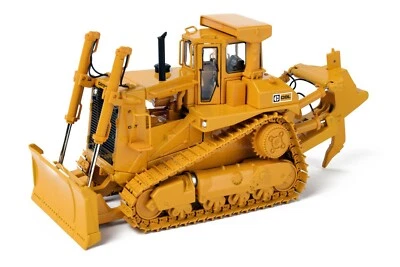 Caterpillar Cat D9L Dozer with Push Blade and Ripper - CCM 1:48 Scale Model New - Image 1 of 4