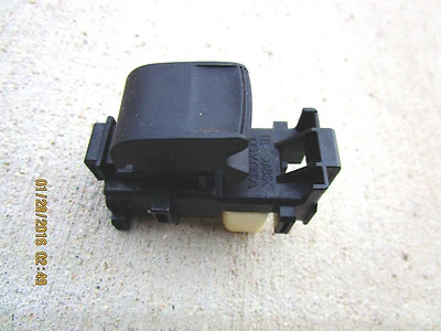 07-13 INTERRUPTOR DE VENTANA ELÉCTRICA TRASERO IZQUIERDO TOYOTA TUNDRA LIMITED CABINA 5,7 L 4D Foto 1 de 4