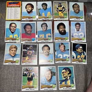 🔥1975 Topps Football Chargers Team Checklist 18 Card Team Set 🔥Lot #10