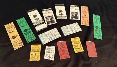 Lote de 15 boletos de baloncesto universitario Providence URI, Pitt, TCU y St. Johns Foto 1 de 4