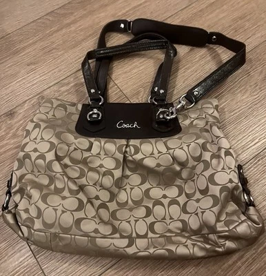 Bolsa tiracolo Coach Ashley Signature cáqui jacquard bolsa satchel ombro nova com etiqueta - Imagem 1 de 4
