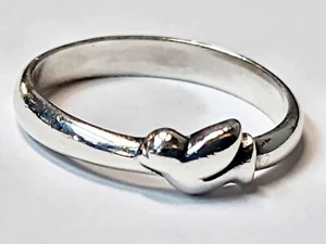 James Avery Sterling Silver Dove Ring Size 6.5 - Picture 1 of 2