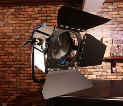 2K 2000W Junior 2000 Fresnel Tungsten Spotlight photo studio video film lighting - Image 1 of 4