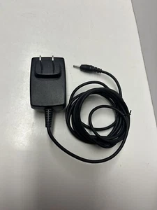 LG 8102 AC Adapter Power Supply Cell Phone Charger 5V 1000mA - Picture 1 of 3