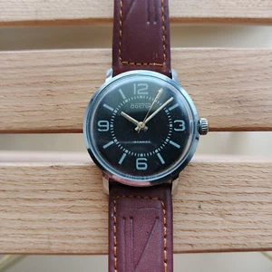 Vintage mechanical men's wrist watch Vostok USSR Watch Soviet - Picture 1 of 11