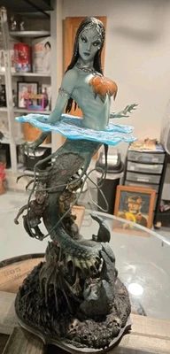 Figura de Formato Premium SIDESHOW Court of the Dead GALLEVARBE: DEATH'S SIREN QUENTE! - Imagem 1 de 4