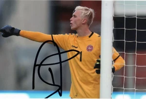 DENMARK, HOBRO IK & WOLVES: ANDREAS SONDERGAARD SIGNED 6x4 ACTION PHOTO+COA - Picture 1 of 1