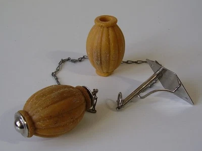 Antike Art deco Seife mit Metall Halter um 1920 - Bild 1 von 4