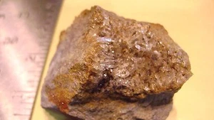 2 1/4" x 2 1/4" kristallklar funkelnder Quarz Cluster auf Matrix - Ellenville, NY - Bild 1 von 12