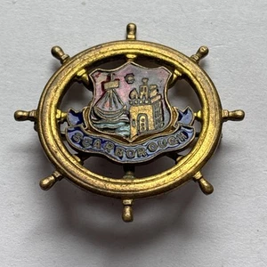 Scarborough Metal Badge. - Picture 1 of 2