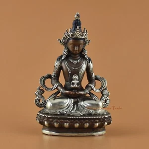 Estatua tibetana de cobre chapada en plata Aparmita Amitayus en acabado oxidante, Nepal - Imagen 1 de 4