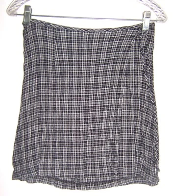 Falda envolvente blanca y negra a cuadros look envolvente falda hasta la rodilla talla 9/10  Foto 1 de 3