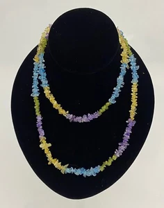 COLLAR DE CHIPS DE PIEDRA MULTITEÑIDA 36 PULGADAS Cristal Curación Chakra Moda - Imagen 1 de 2