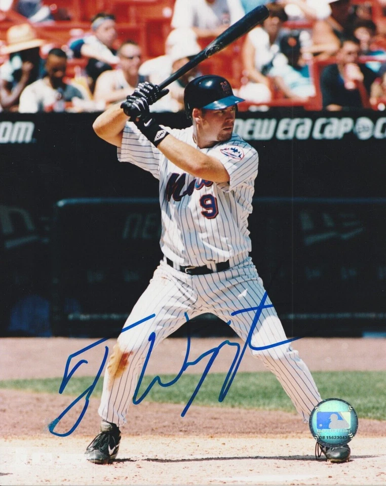 Ty Wigginton Autographed 8x10 New York Mets F132 - Image 1 of 1