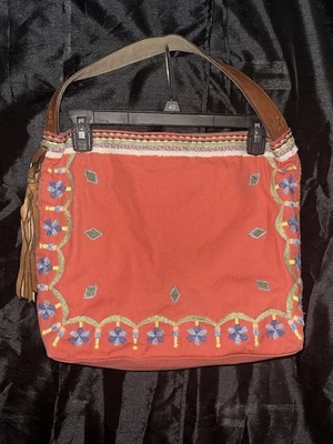 Bolso de Hombro LUCKY BRAND Lona Cuero Acentos Naranja Bordado Usado en Excelente Condición Foto 1 de 4