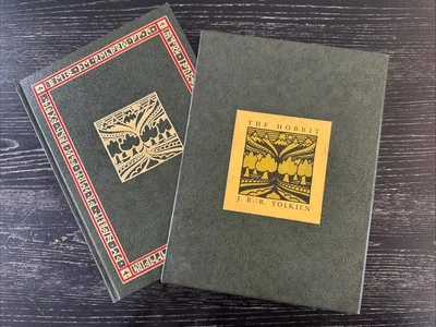 The Hobbit Written & Illustrated by JRR Tolkien 1966 HM Co. Leather Cover/SC VG+ Foto 1 de 4