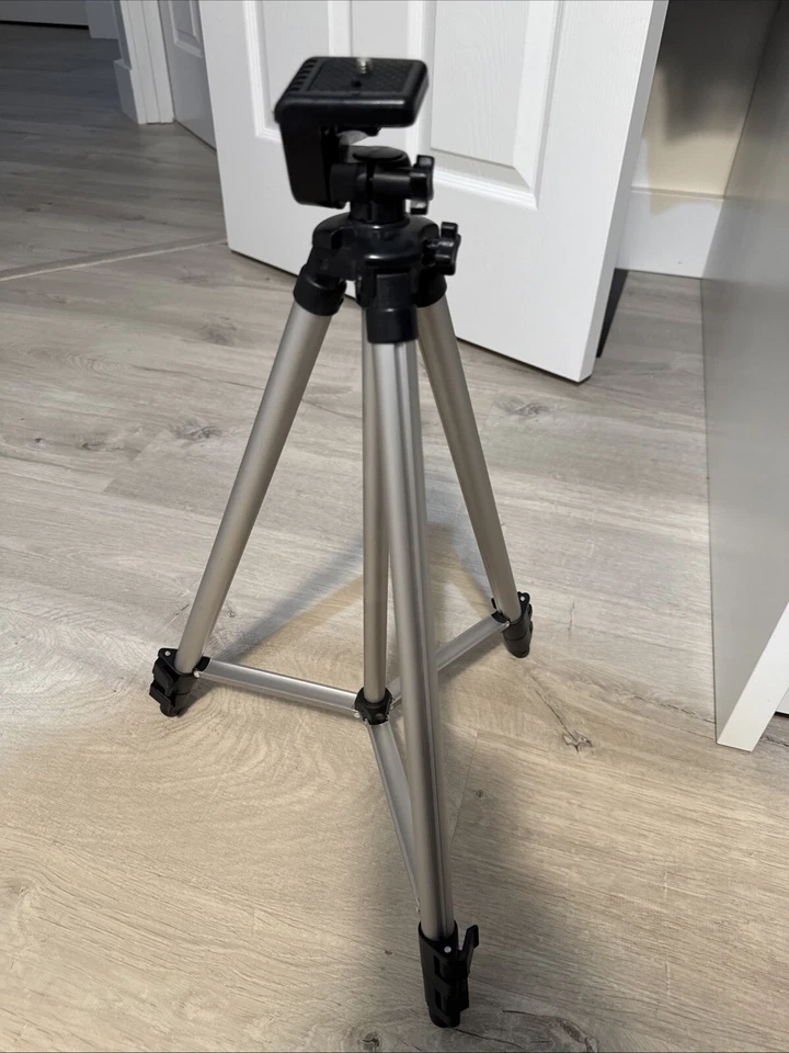 Camera Tri-Pod Samsonite Stand Tripod Adjustable Level - Image 1 of 4