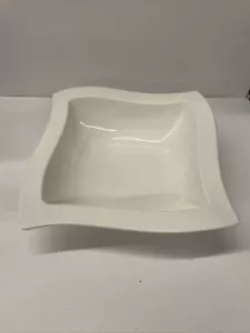 Villeroy & Boch New Wave 1748 9 1/2 Inch Vegetable Serving Bowl - Picture 1 of 6