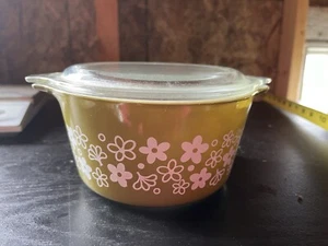 Corning Ware Pyrex Corelle Coordinating Crazy Daisy 473-B Casserole Dish & Lid - Picture 1 of 3