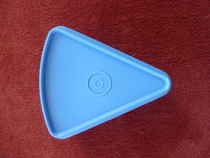 Tupperware Käseecke, Kuchenecke 268 / 269 Dreieckdose Blau - TOP - Bild 1 von 3