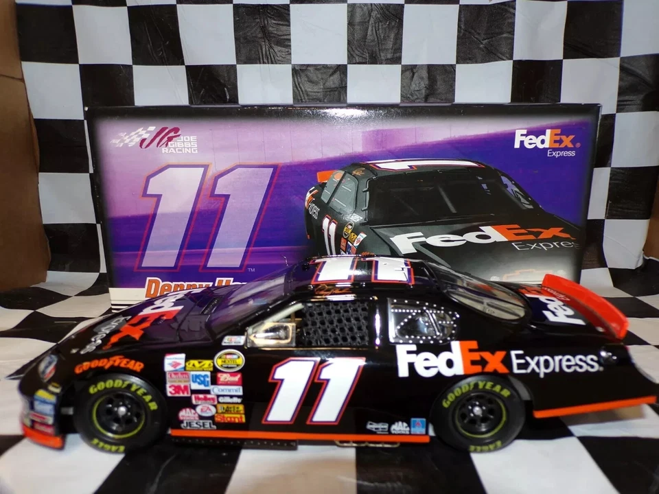Denny Hamlin 2007 Monte Carlo SS # 11 FedEx Express 1 24