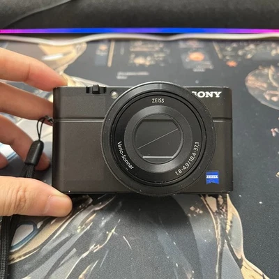 Sony RX100 20.2 MP 3.6 x Compact Digital Camera w/Charger & Card&Battery 98% New - Image 1 of 4