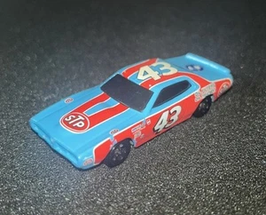 RACING CHAMPIONS RICHARD PETTY 1974 CHAMPION DODGE CHARGER 1/64 CAR - Picture 1 of 4
