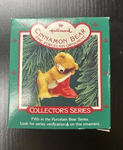Hallmark “Cinnamon Bear” Keepsake Ornament Collectors Series, 1987 Item #QX442-7 - Picture 1 of 3