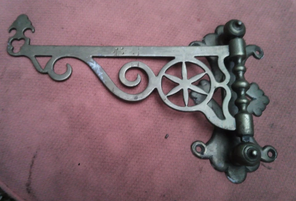 Vintage brass folding spit bracket - Image 1 of 4