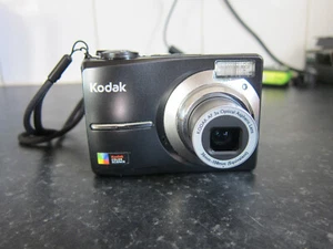 Kodak Easyshare C613 Compact Digital Camera  + 1GB SD CARD CCD DIGICAM AA - Picture 1 of 7