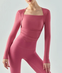 Bequemes und modisches Two-in-One Yoga Top mit Brustpolster und Langarm - Bild 1 von 36