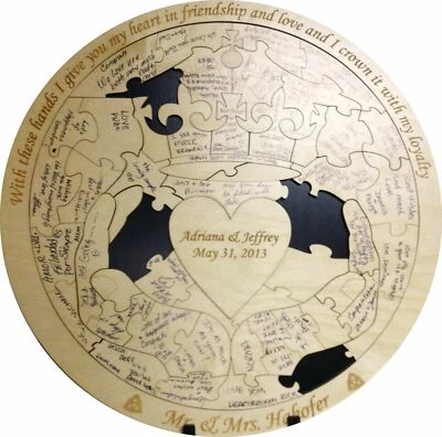 Rompecabezas alternativo libro de invitados de boda Claddagh personalizado Foto 1 de 4