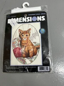 1999 Dimensions Counted Cross Stitch Purrfect Playthings 5" X 7" Kit 6821 Cat - Picture 1 of 2