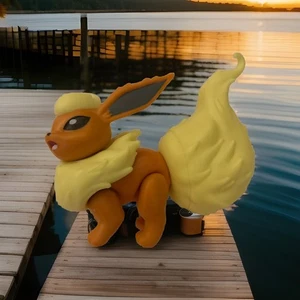 Figura posable Nintendo Pokemon Battle Flareon 3 pulgadas - Imagen 1 de 11