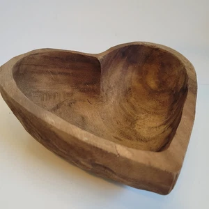 Wooden Carved Heart-Shaped Bowl Dish 8" Unsigned Great Condition See Descript! - Picture 1 of 18