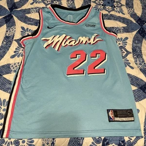 Miami Heat Jimmy Butler Jersey Women’s Large Nike NBA - Picture 1 of 5