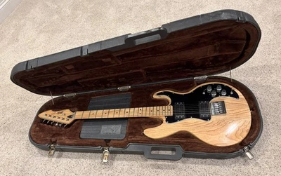Guitarra Eléctrica Peavey T-60 1982 Cuerpo Sólido Natural De Colección y Estuche Rígido EE. UU. Foto 1 de 4