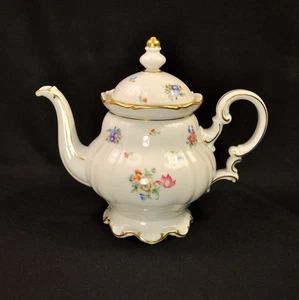 Cafetera Hutschenreuther 40 OZ floral dorada 1939-1964 The Mayfair blanca #7619 - Imagen 1 de 24