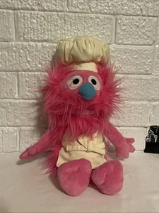 Gonger Chef Gund 13 Zoll Plüsch auf Cookie's Food Truck Sesamstraße Platz (2019) - Bild 1 von 7