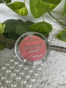 essence silky touch blush seidig zartes Rouge 60 life’s a cherry 5g *neu* - Bild 1 von 3