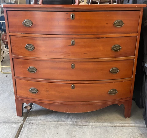 18thC Antique Federal American Style Chest of Drawers Bow Front Wormy Chestnut Cover