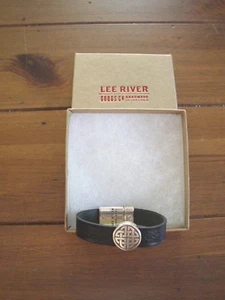 Unisex Celtic Knot Leather Cuff Bracelet, Lee River Leather, 3 color choices - Picture 1 of 8