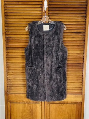 ALTAR'D STATE Gris Imitación Piel Sin Mangas Chaleco Largo Botón Bolsillos Frontales M/L Foto 1 de 4