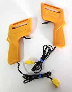 2x Controladores de mano vintage Aurora AFX, amarillo - Imagen 1 de 3