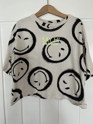SmileyWorld x H&M Oversized Crop Top – Age 10–12 Yrs – 100% Cotton – Beige with - Image 1 of 3