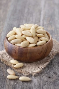 1 kg Mandelkerne Mandeln Blanchiert süße Mandeln Top Qualität 1000g - Bild 1 von 2