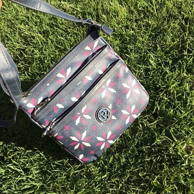 Bolso a Rayas RELIC Auténtico Diseñadores Firmado Damas 4 Cremallera Para Mujer Foto 1 de 4