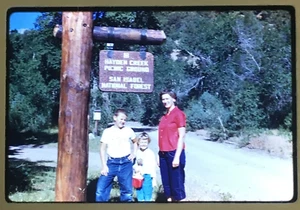 35 mm Farbdia Kodachrome 1959 Hayden Creek Picknickplatz Schild Colorado - Bild 1 von 3