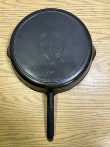 Rarität Griswold Gusseisen #9 schräge "Erie" Logo Pfanne mit Holzgriff 727 - Bild 1 von 12